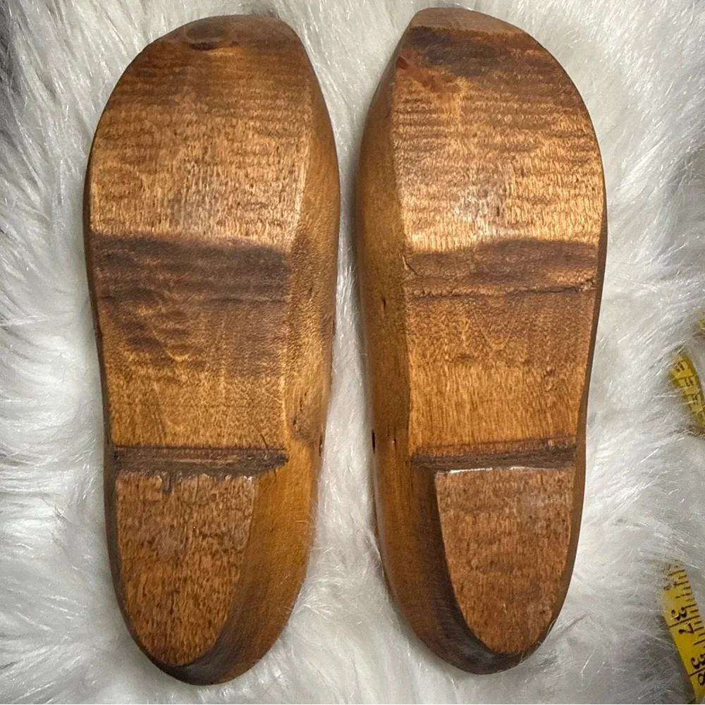 Vintage dutch clogs